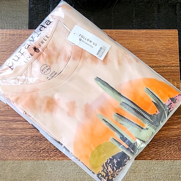 🎉HPx3🎉 Pura Vida Wanderer Tee - Picture 2 of 4